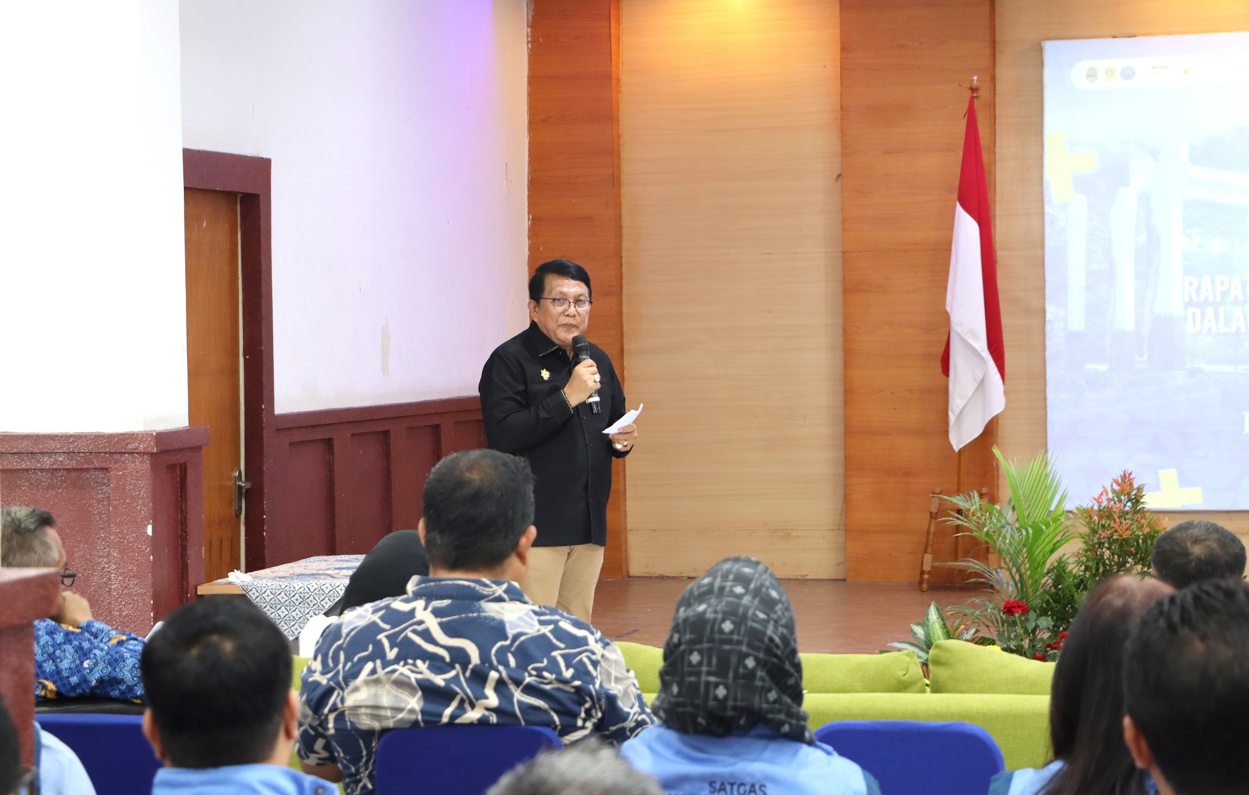 Pemberdayaan sektor swasta dalam rangka menciptakan Kawasan Berikat Bersinar (Perusahaan Bersih Narkoba).